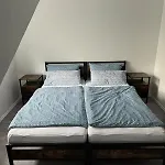Komplett Neu Renovierte Wohnung!